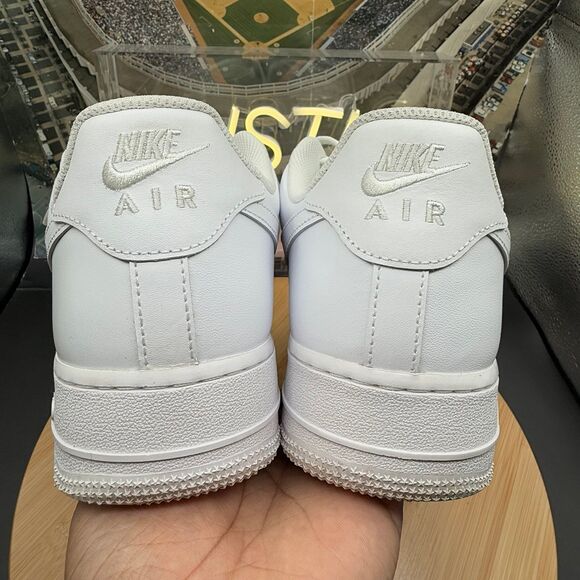 Nike Air Force 1 \'07 Low “Triple White” Mens Sz 11 main image 5